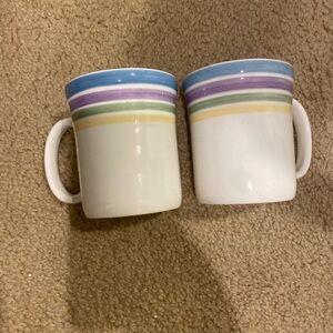 White mugs